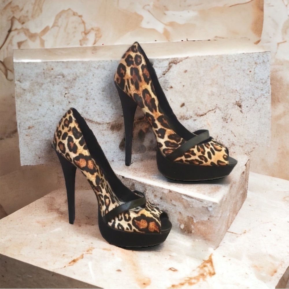 Leopard Print Pumps